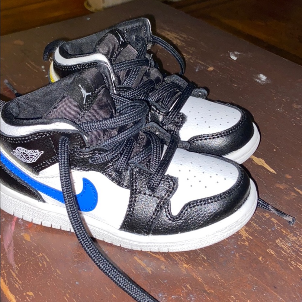 Unisex color block Jordans!